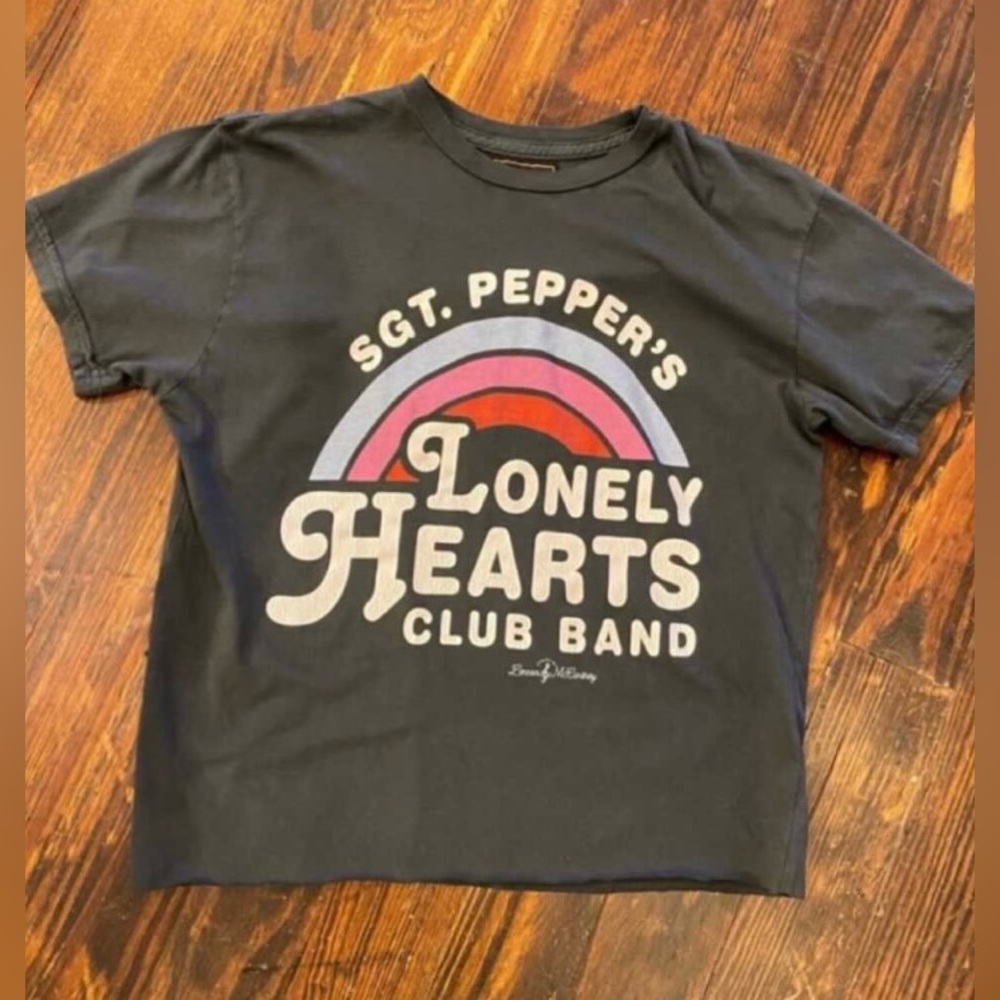 Beatles Band Tee Size Small graphic t-shirt
